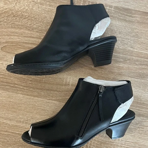 Earth Black Leather Peep-Toe Ankle Boots - Picture 2 of 6